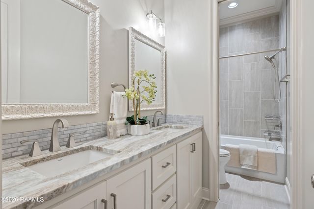 103 Timber Hollow Lane, Lafayette, LA 70508