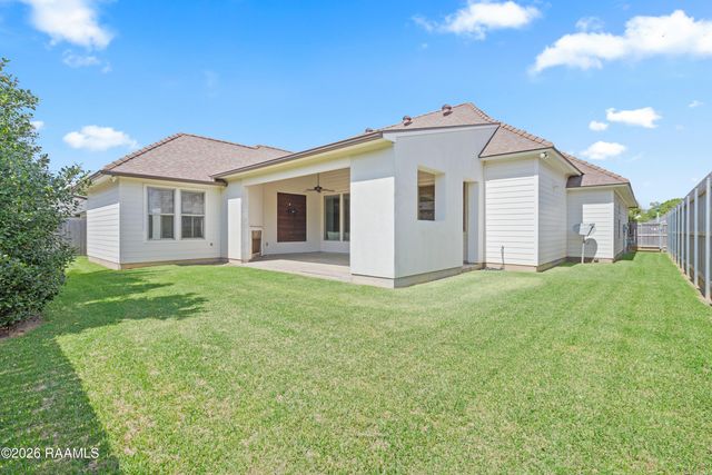 103 Timber Hollow Lane, Lafayette, LA 70508