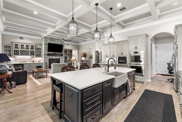 2021 Turnbury Court, Granbury, TX 76048