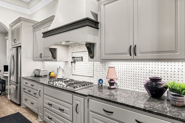 2021 Turnbury Court, Granbury, TX 76048
