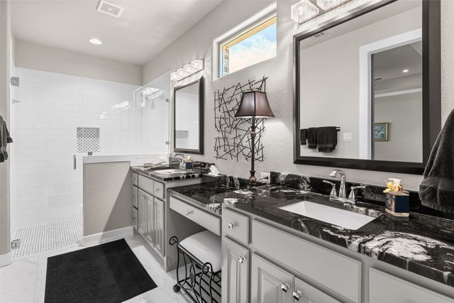 2021 Turnbury Court, Granbury, TX 76048