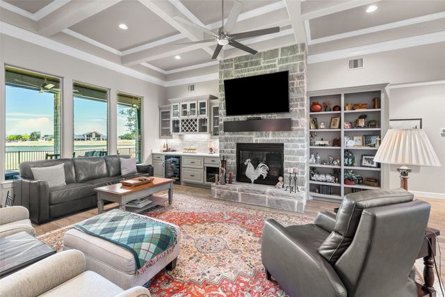 2021 Turnbury Court, Granbury, TX 76048