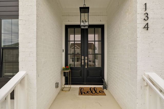 134 Barlow Dr, Franklin, TN 37064