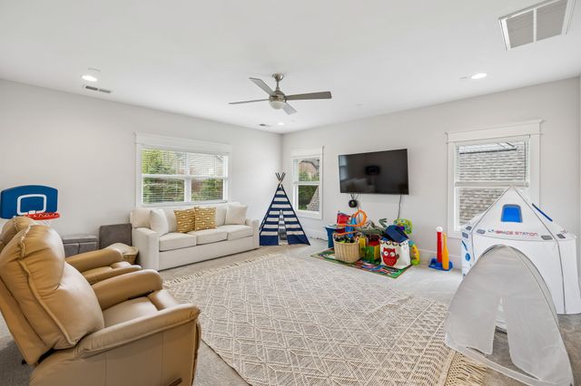 134 Barlow Dr, Franklin, TN 37064