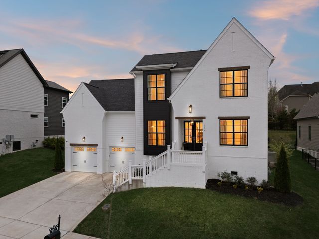 134 Barlow Dr, Franklin, TN 37064