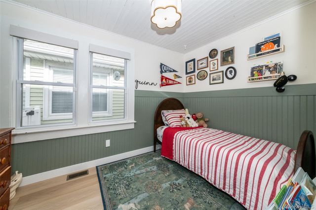 314 King Avenue, Bronx, NY 10464