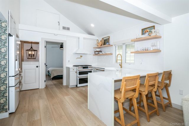 314 King Avenue, Bronx, NY 10464