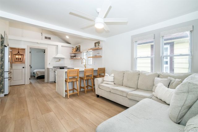 314 King Avenue, Bronx, NY 10464