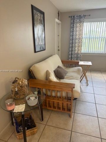 4299 NW 16th St 103, Lauderhill, FL 33313