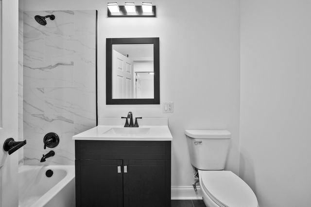 420 N Saint Louis Avenue, Chicago, IL 60624