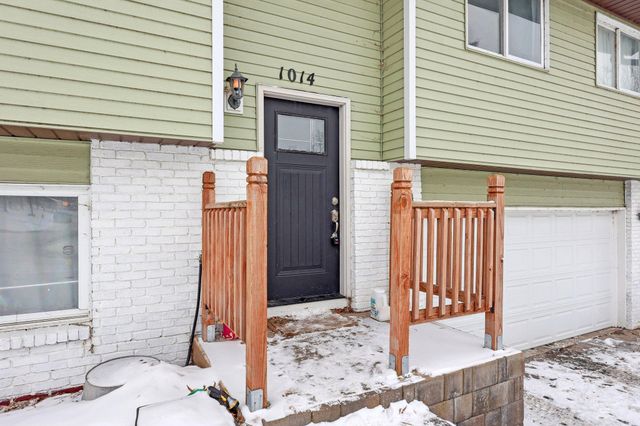 1014 10th Avenue SW, Forest Lake, MN 55025