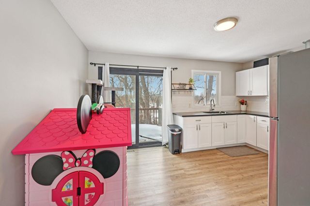 1014 10th Avenue SW, Forest Lake, MN 55025