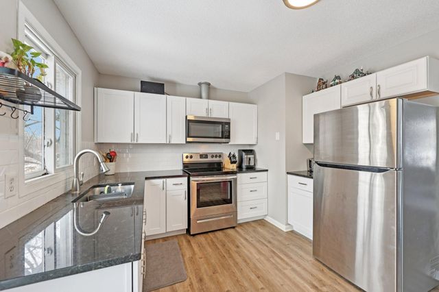 1014 10th Avenue SW, Forest Lake, MN 55025