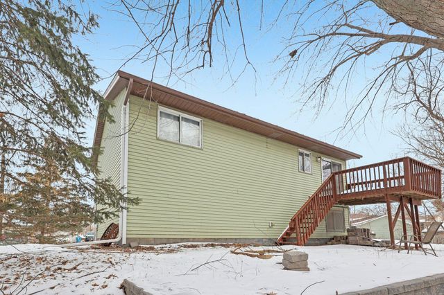 1014 10th Avenue SW, Forest Lake, MN 55025