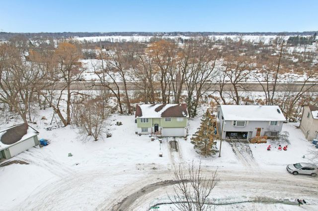 1014 10th Avenue SW, Forest Lake, MN 55025