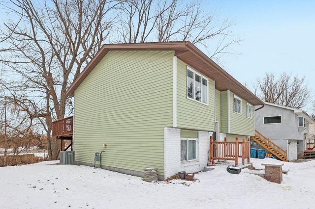 1014 10th Avenue SW, Forest Lake, MN 55025