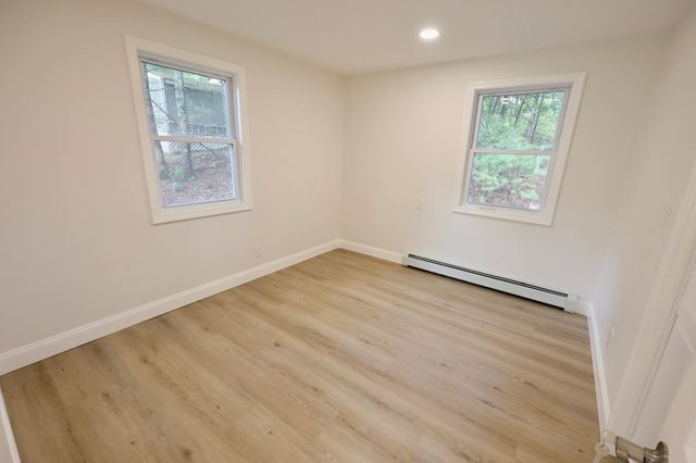 19 New Searles Rd, Nashua, NH 03062