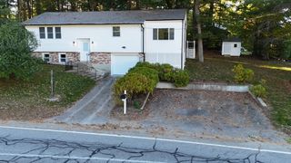 19 New Searles Rd, Nashua, NH 03062