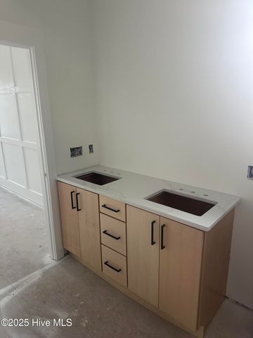 1913 Lingo Street, Wilmington, NC 28403