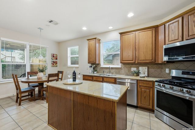 1711 Mountain Cv, San Antonio, TX 78258