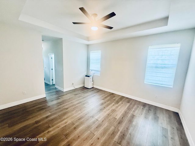 614 Lynbrook Street NW, Palm Bay, FL 32907