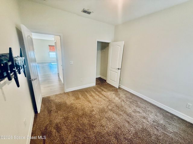 614 Lynbrook Street NW, Palm Bay, FL 32907
