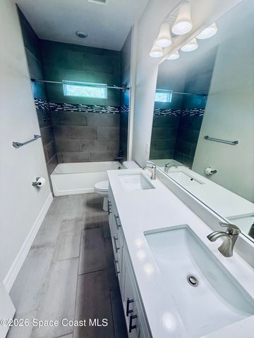 614 Lynbrook Street NW, Palm Bay, FL 32907