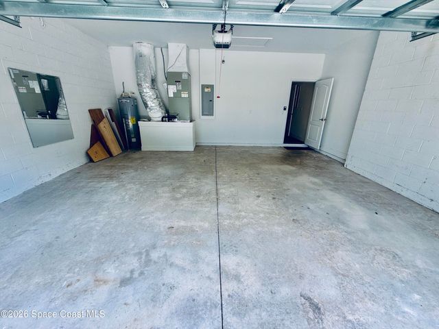 614 Lynbrook Street NW, Palm Bay, FL 32907