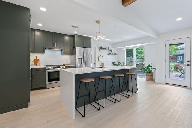 2661 Piping Rock TRL, Austin, TX 78748