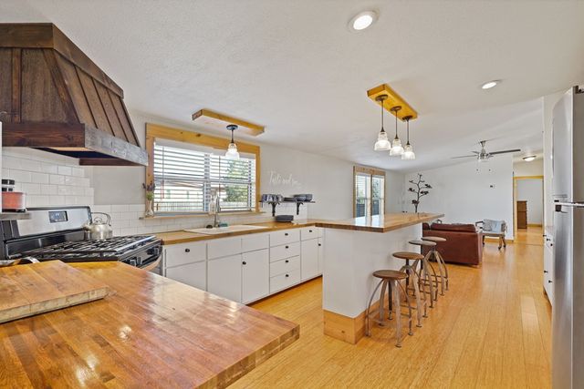 700 Sequoia Dr, Fort Davis, TX 79734