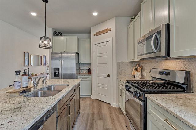 120 Porter Bend Court, Montgomery, TX 77316