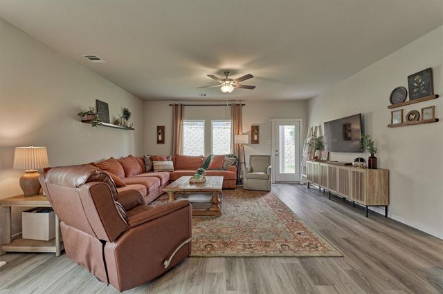 120 Porter Bend Court, Montgomery, TX 77316