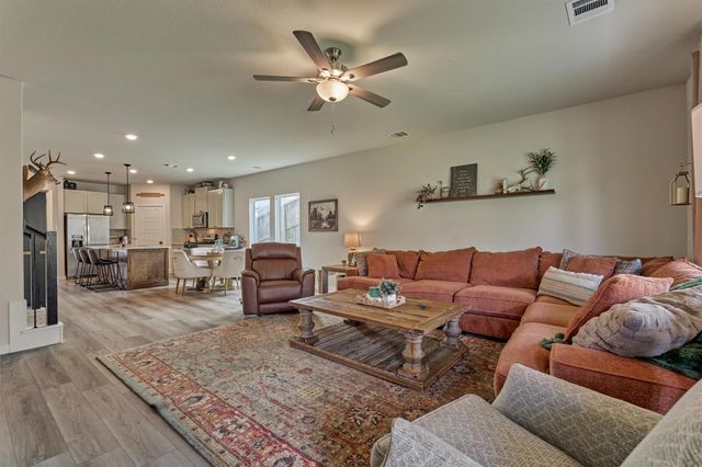 120 Porter Bend Court, Montgomery, TX 77316