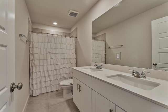 120 Porter Bend Court, Montgomery, TX 77316