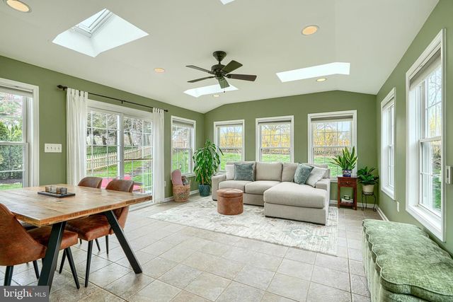 10510 LONGBRANCH RD, Cockeysville, MD 21030