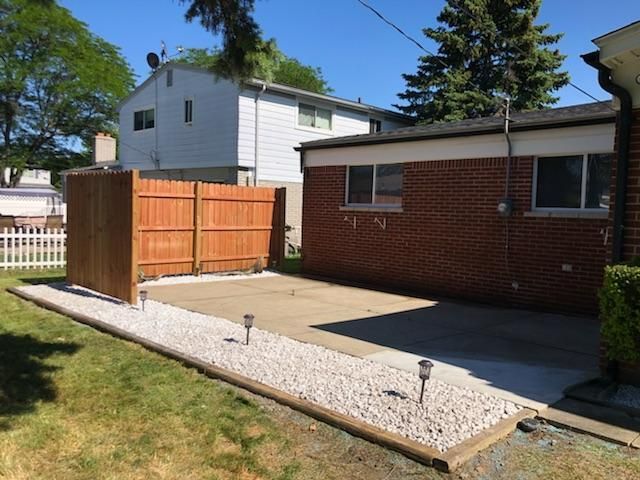 11053 Lorman Drive, Sterling Heights City, MI 48312