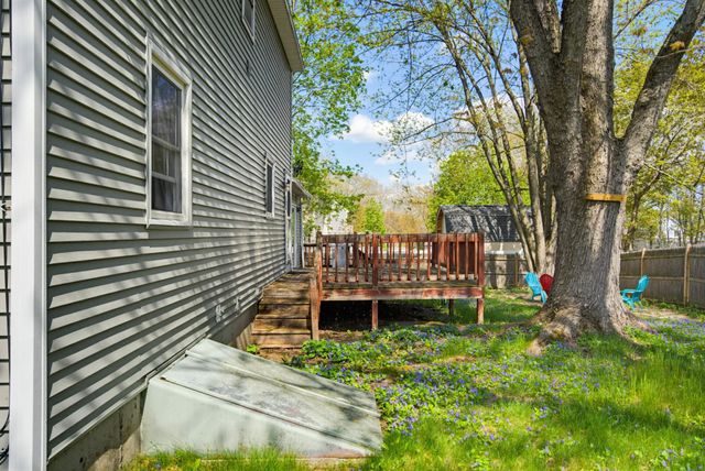 11 Custom Street, Nashua, NH 03062