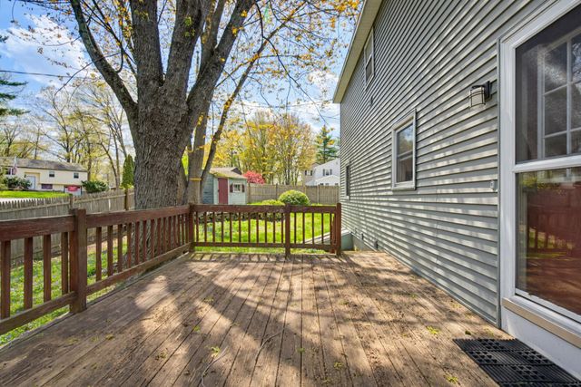 11 Custom Street, Nashua, NH 03062