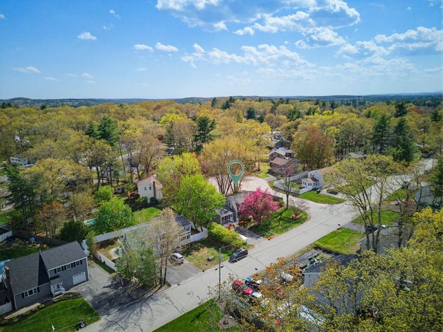 11 Custom Street, Nashua, NH 03062