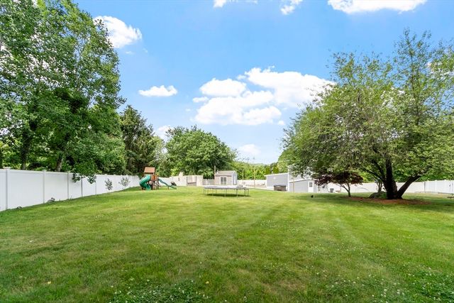 92 Hosmer Street, Hudson, MA 01749