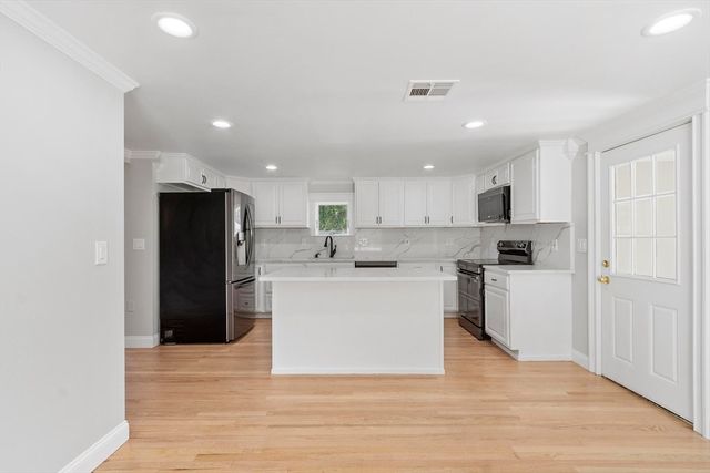 92 Hosmer Street, Hudson, MA 01749