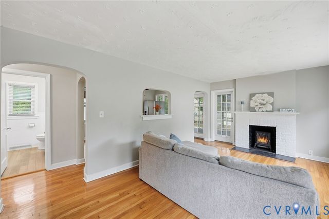 2902 Rolyart Rd, Petersburg, VA 23805