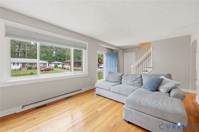 2902 Rolyart Rd, Petersburg, VA 23805