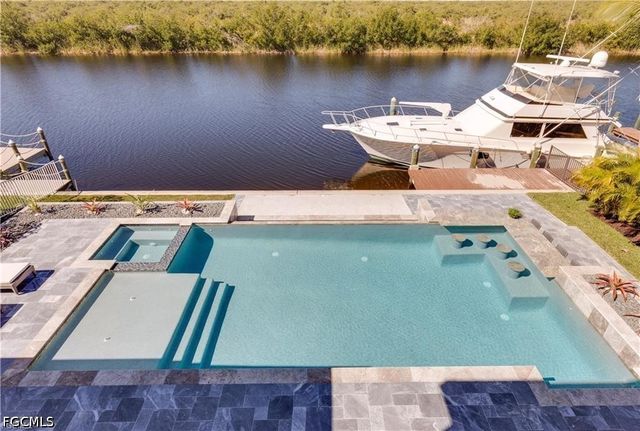 2826 SW 44th TER, Cape Coral, FL 33914