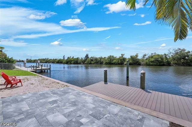 2826 SW 44th TER, Cape Coral, FL 33914