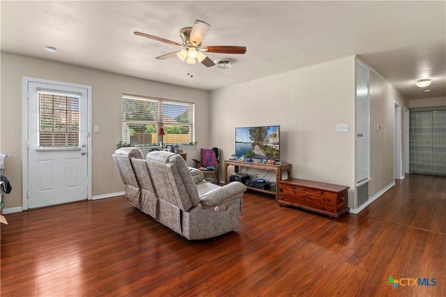 21 Ohio Avenue, New Braunfels, TX 78130