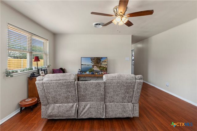 21 Ohio Avenue, New Braunfels, TX 78130