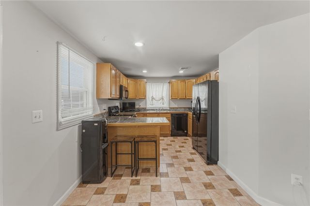 135 Seamans Street 2, Providence, RI 02905