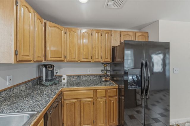 135 Seamans Street 2, Providence, RI 02905