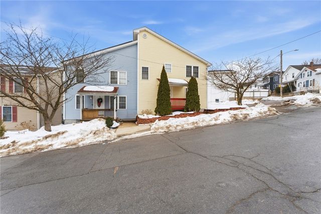 135 Seamans Street 2, Providence, RI 02905